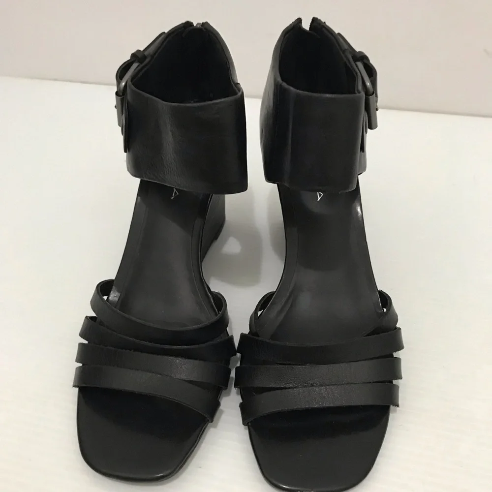 Via Spiga Black Wedge Sandals Size 8.5M